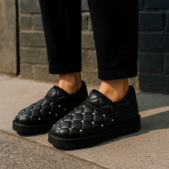 ALDO Slip on Fleece-Lined Leather Studded Shoes Black with Gold Spikes Size US 5 - Picture 1 of 10